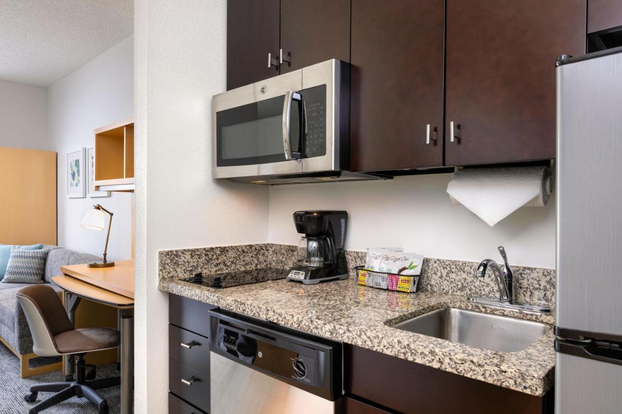 Towneplace Suites By Marriott Йорк Екстериор снимка