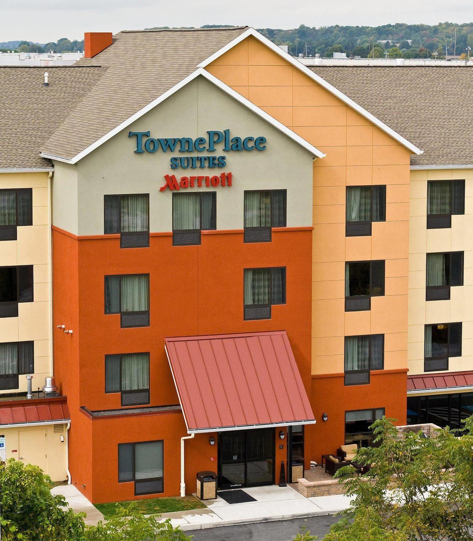 Towneplace Suites By Marriott Йорк Екстериор снимка